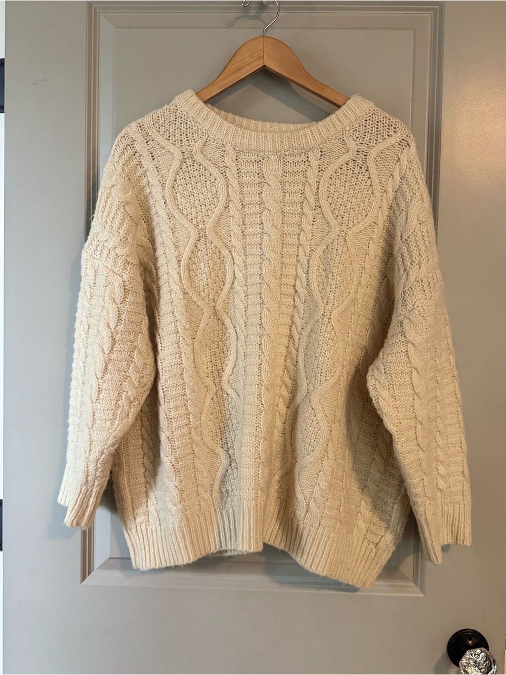 POL Perfect Oversized Cream Cable Knit Crewneck Sweater